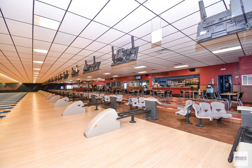 More Photos Of 28 N Bowl Ln, Plattsburgh Sports And Entertainment For Sale