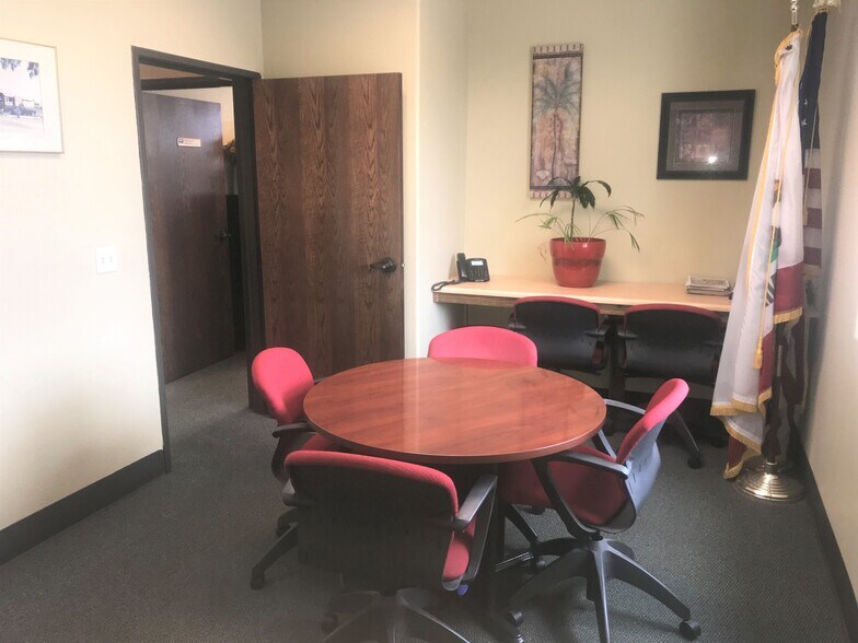 More Photos Of 1486 W 11th St, Tracy Coworking Space