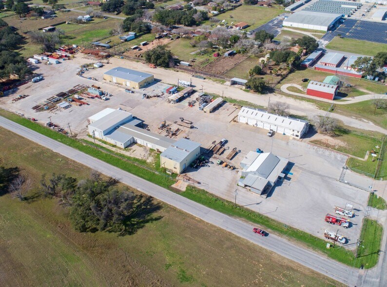 More Photos Of 1209-1211 Bensdale Rd, Pleasanton Unknown For Lease