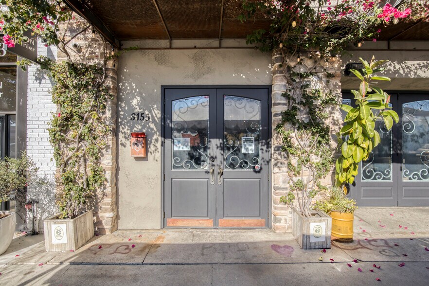 More Photos Of 3155-3157 Glendale Blvd, Los Angeles Restaurant For Lease