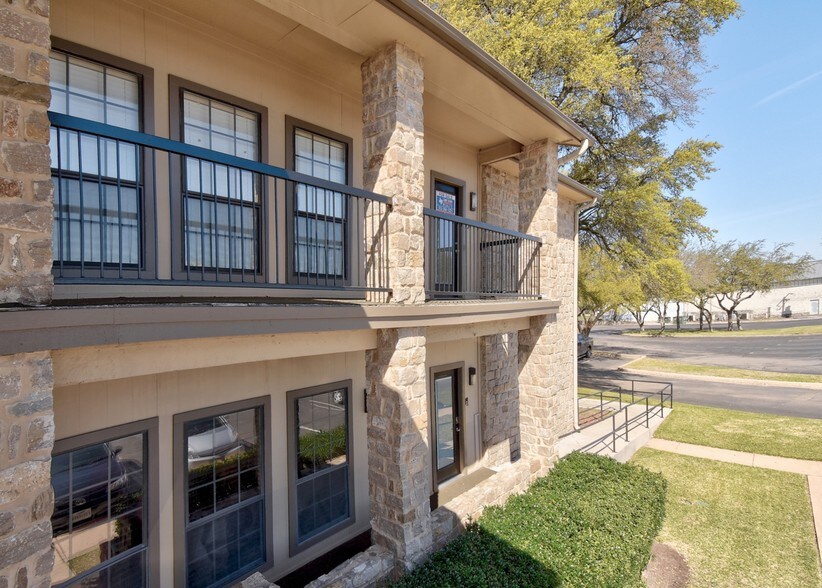 More Photos Of 13740 N Highway 183, Austin Office For Sale