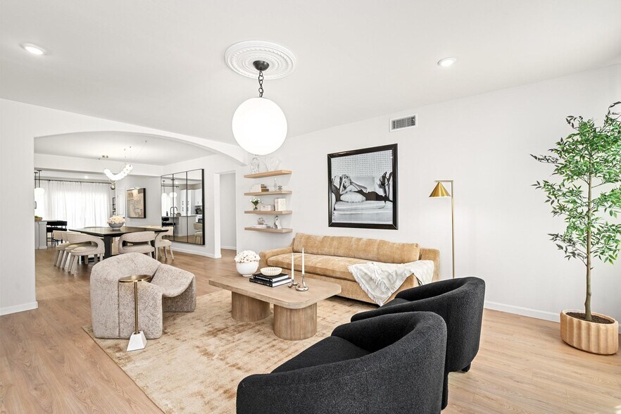 More Photos Of , Houston Multifamily For Sale