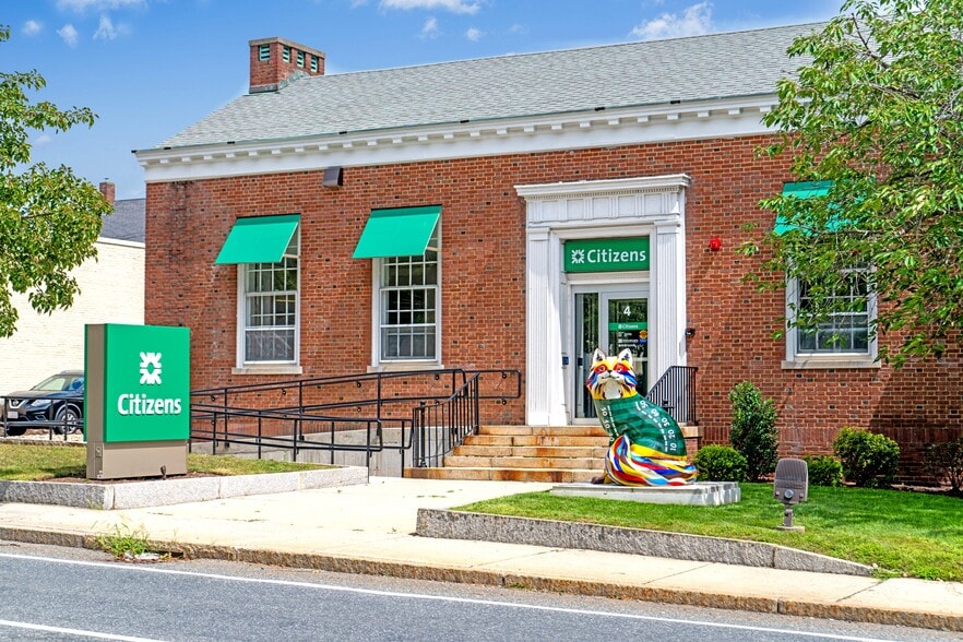 More Photos Of 4 Cocasset St, Foxborough Freestanding For Sale