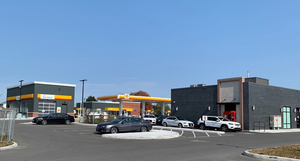 More Photos Of 1405 Bloor St, Clarington Storefront For Lease