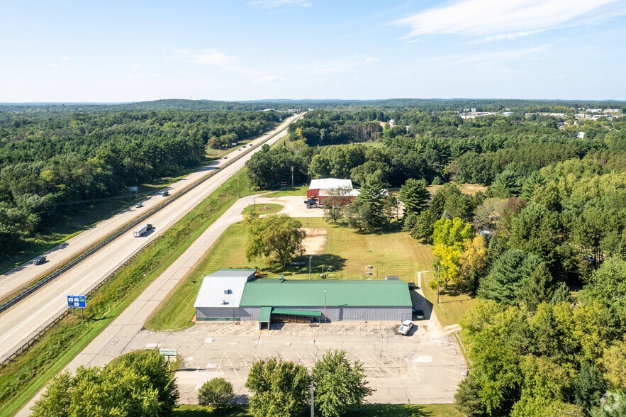 More Photos Of 810 Bowling Ln, Waupaca Bowling Alley For Sale