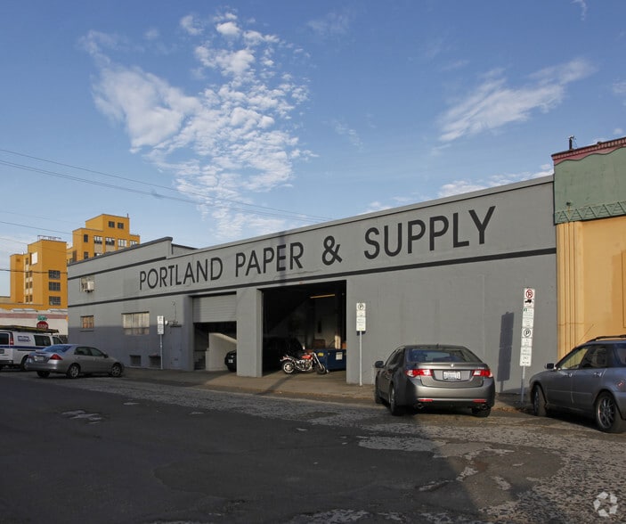 More Photos Of 307 SE Washington St, Portland Warehouse For Sale