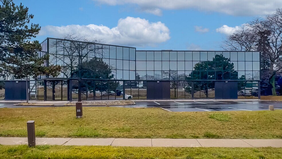 More Photos Of 100 Ronson Dr, Toronto Warehouse For Sale