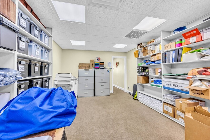 More Photos Of 24 Hartwell St, Royston Office For Sale