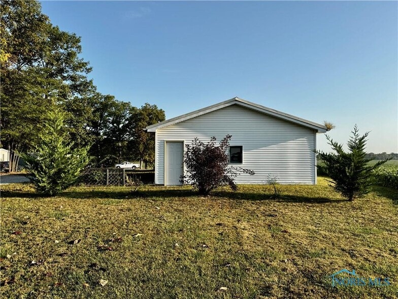 More Photos Of 8705 US Highway 6, Bryan Specialty For Sale