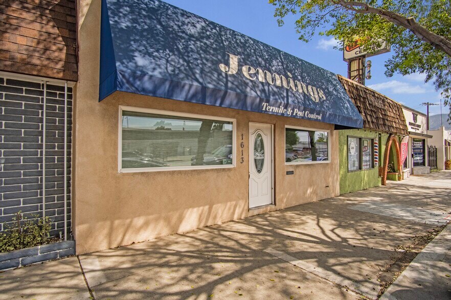 More Photos Of 1613 W Burbank Blvd, Burbank Storefront For Sale