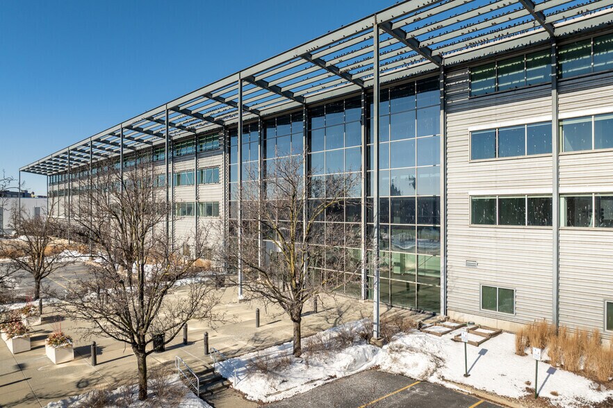 More Photos Of 1333 N Hickory Ave, Chicago Distribution For Lease