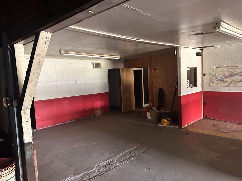 More Photos Of 27348 NC Highway 125, Scotland Neck Auto Repair For Sale