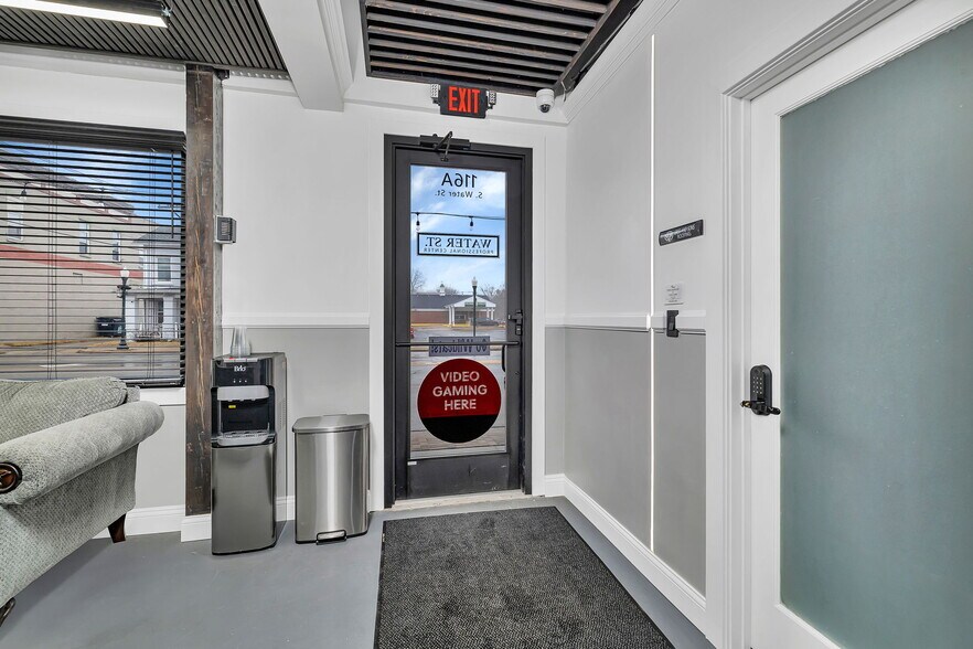 More Photos Of 116-118 S Water St, Wilmington Storefront Retail Office For Lease