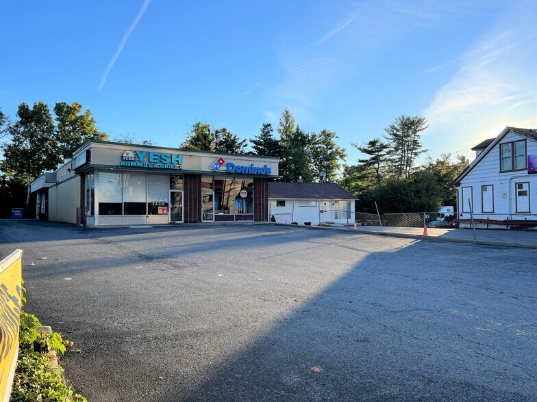 More Photos Of 607 Reisterstown Rd, Pikesville Freestanding For Lease