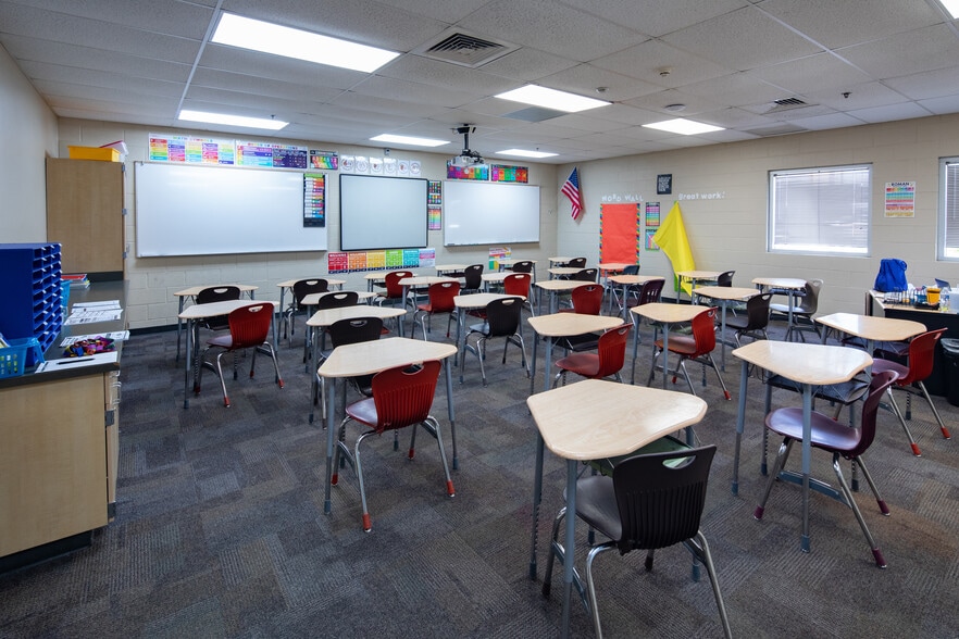 More Photos Of 2801 E Southern Ave, Phoenix Schools For Sale