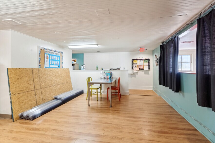 More Photos Of 4119 Magazine St, New Orleans Freestanding For Sale