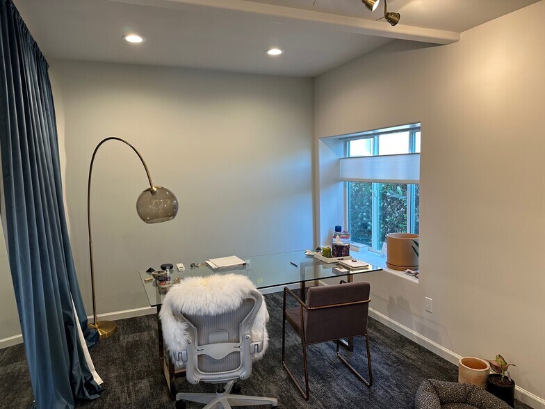 More Photos Of 3201-3215 Macarthur Blvd, Oakland Medical For Sale