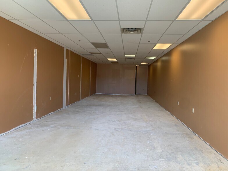 More Photos Of 945 Pokegama Ave, Grand Rapids Unknown For Lease