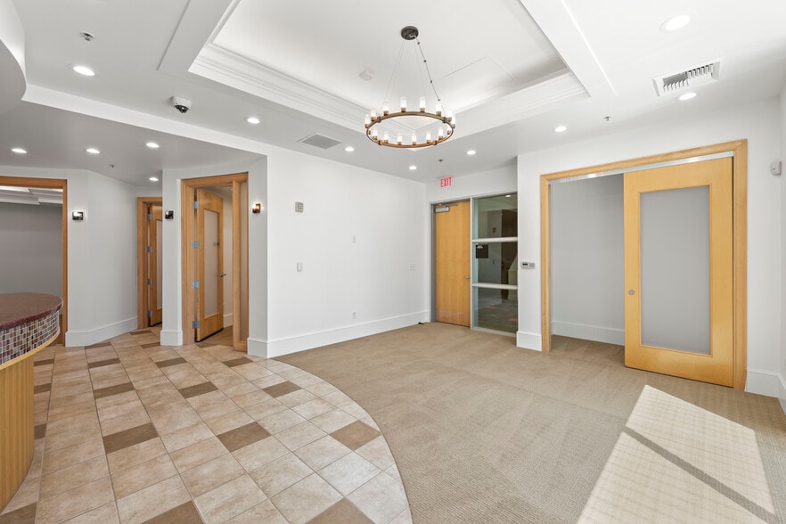 More Photos Of 1382 Blue Oaks Blvd, Roseville Office For Sale