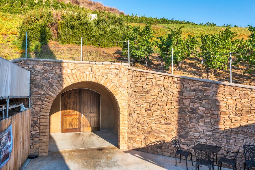 More Photos Of 36522 Via Verde, Temecula Winery Vineyard For Sale