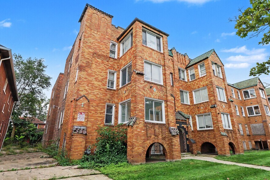 More Photos Of 3017-3029 W Buena Vista St, Detroit Apartments For Sale