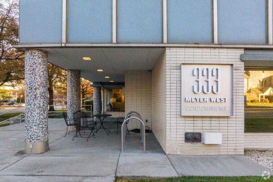 More Photos Of 333 W Meyer Blvd, Kansas City Apartments For Sale