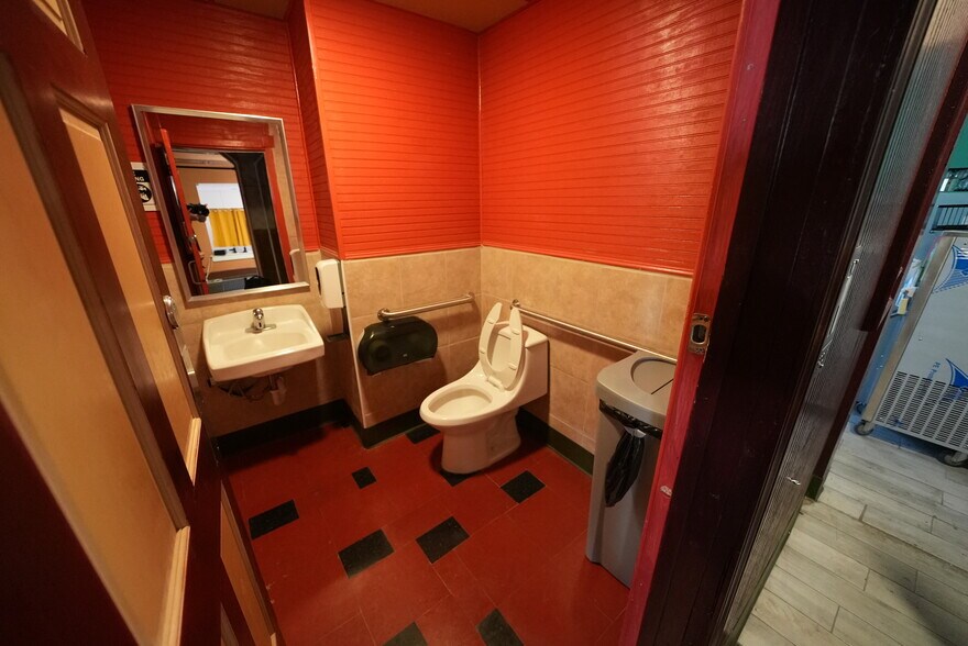 More Photos Of 5704 Allentown Pike, Reading Bank For Sale