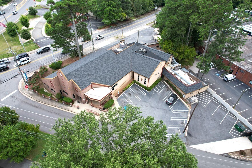 More Photos Of 1850 NE Johnson Rd, Atlanta Veterinarian Kennel For Sale