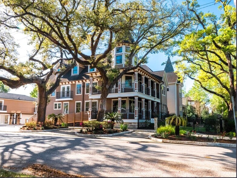 More Photos Of 446 Heights Blvd, Houston Office Residential For Lease