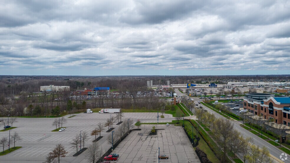 More Photos Of 4175 Morse Xing, Columbus General Retail For Sale