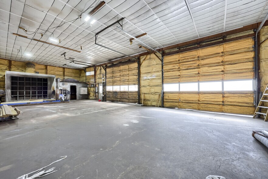 More Photos Of 197 Pencroft Dr N, Holtwood Industrial For Sale