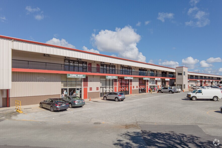 More Photos Of 98-023 Hekaha St, Aiea Warehouse For Lease