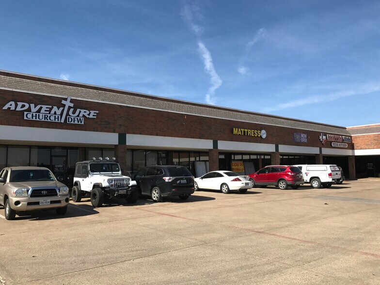 More Photos Of 6751 Rufe Snow Dr, Watauga Unknown For Lease