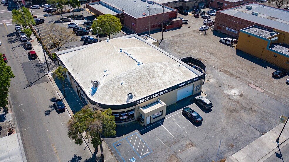 More Photos Of 104-126 W 11th St, Tracy Freestanding For Sale