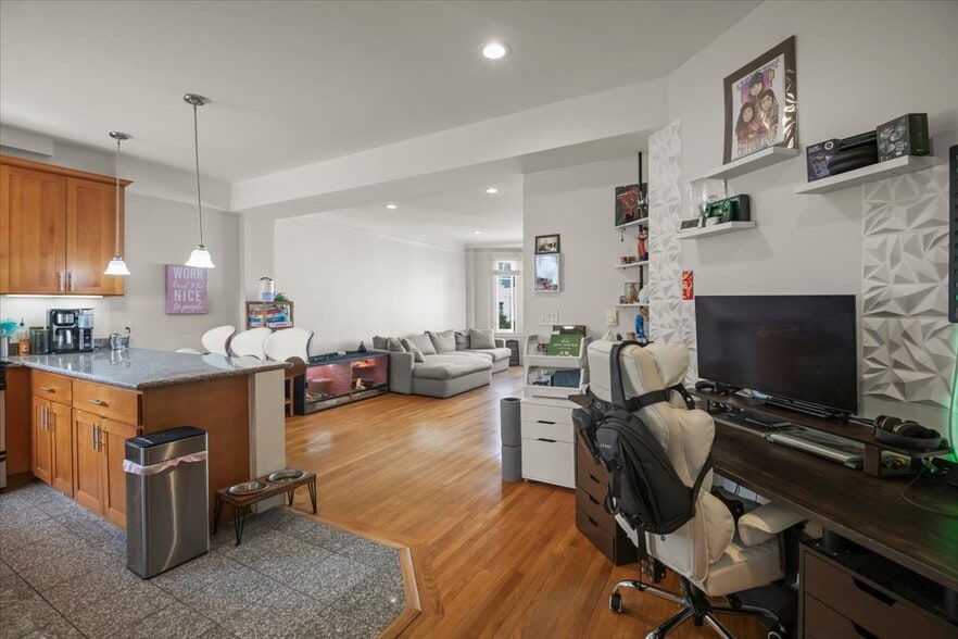 More Photos Of 425 Hyde St, San Francisco Apartments For Sale