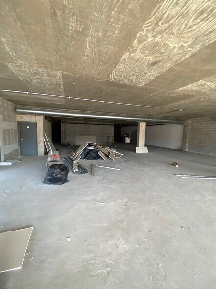 More Photos Of 6415 N Rockwell St, Chicago Apartments For Lease