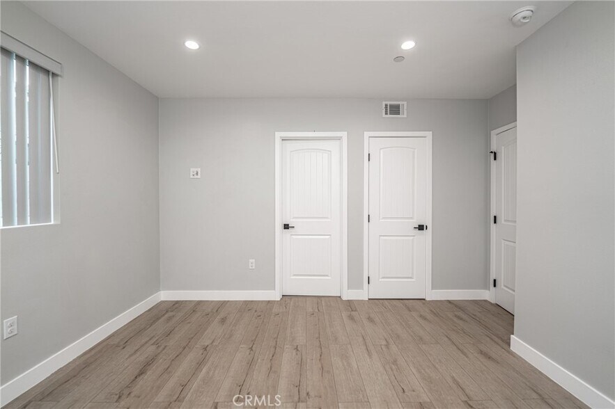 More Photos Of 433 W Gage Ave, Los Angeles Multifamily For Sale