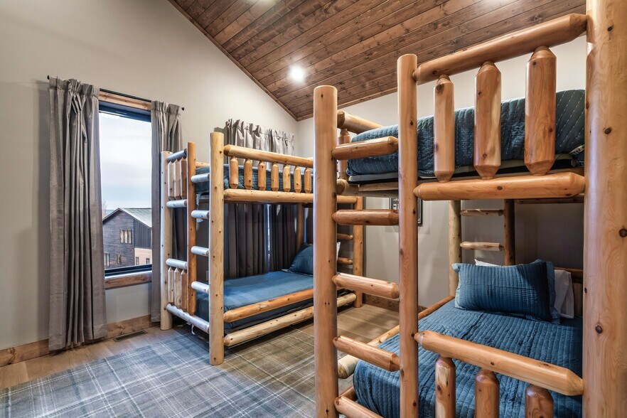 More Photos Of 514 New Venture Wy, Sevierville Hospitality For Sale