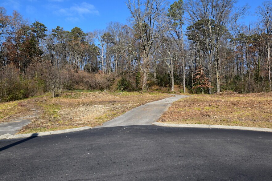 More Photos Of 525-527 S Tibbs Rd, Dalton Land For Sale