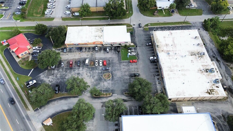 More Photos Of 5810-5840 SE Abshier Blvd, Belleview Storefront For Lease