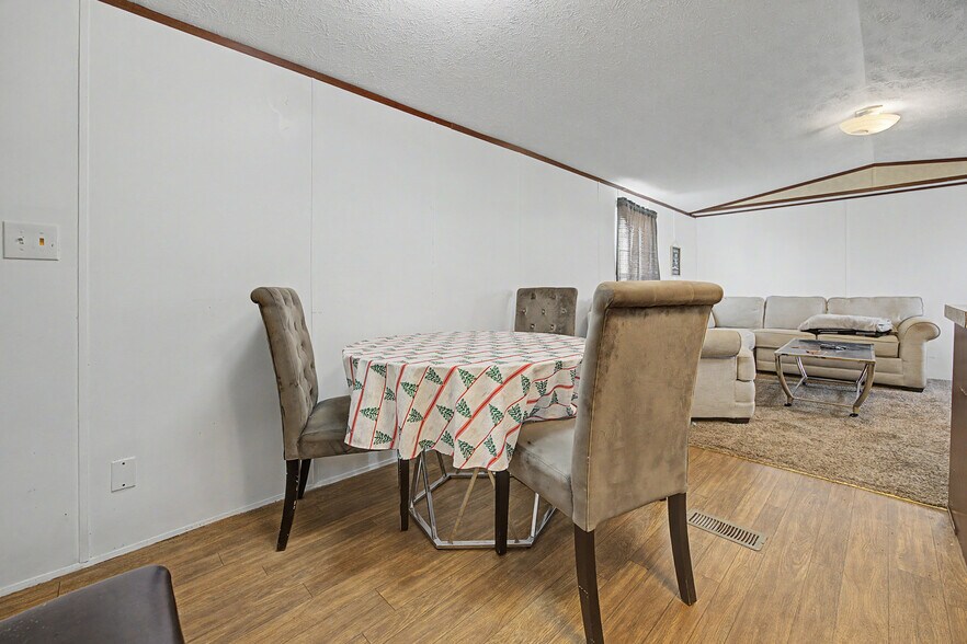 More Photos Of 14165 W Cooksey Rd, Crescent Industrial For Sale