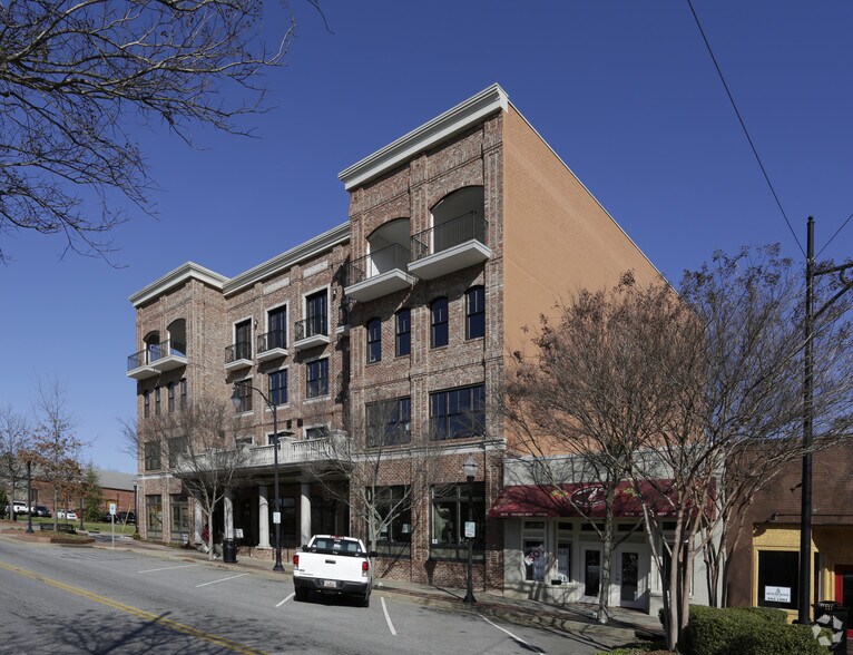 More Photos Of 820 S Main St, Greenville Multifamily For Sale