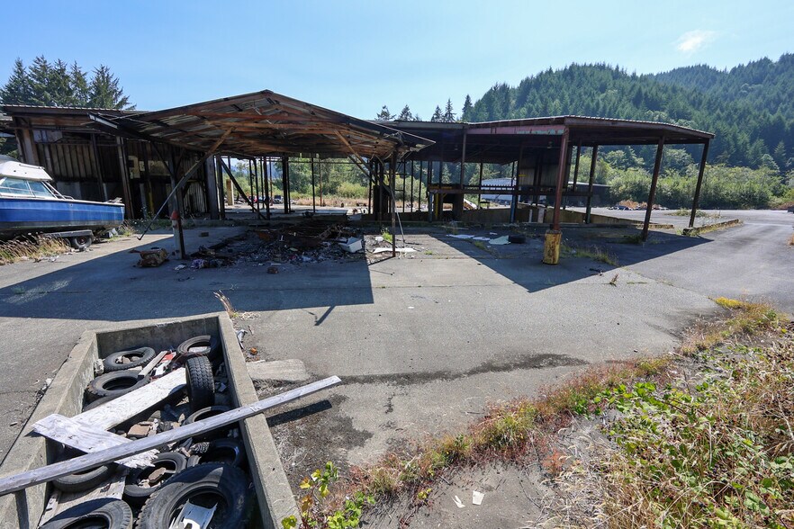 More Photos Of 2600 Lower Smith River rd, Reedsport Industrial For Sale