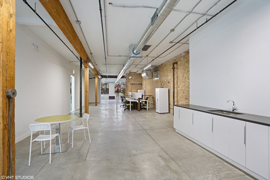 More Photos Of 1431 W Hubbard St, Chicago Loft Creative Space For Lease