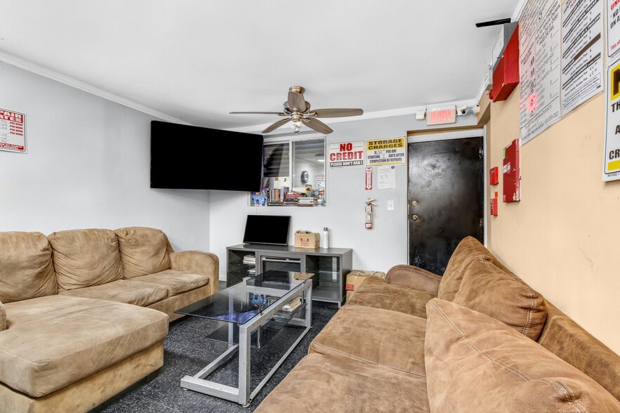 More Photos Of 3317-3341 Gaul St, Philadelphia Service For Sale