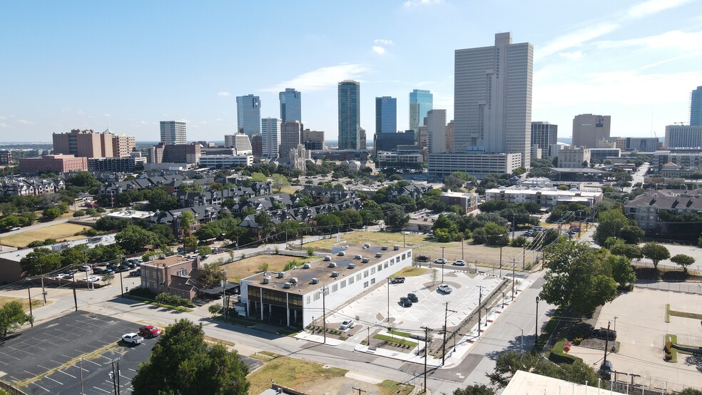 Primary Photo Of 910 Collier St, Fort Worth Office For Sale