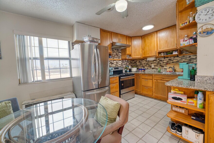 More Photos Of 107 Anastasia Blvd, Saint Augustine Hotel For Sale