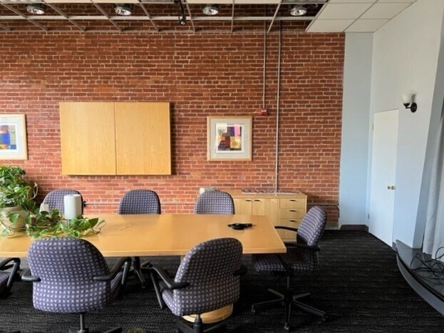 More Photos Of 73 Pickering Rd, Rochester Coworking Space