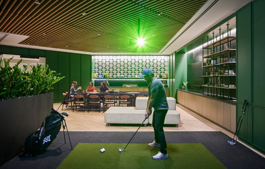 More Photos Of 2425 E Camelback Rd, Phoenix Office For Sale