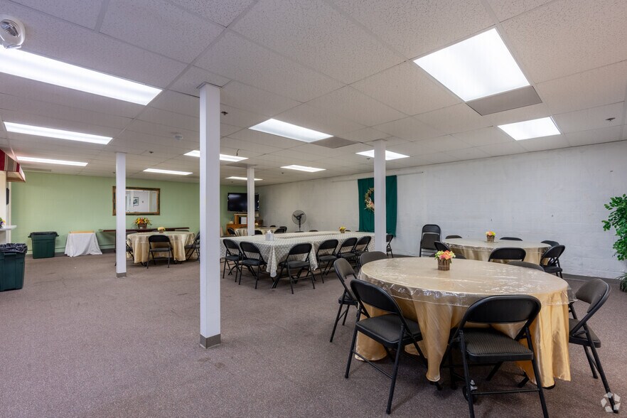 More Photos Of 1212 High St, Auburn Religious Facility For Sale